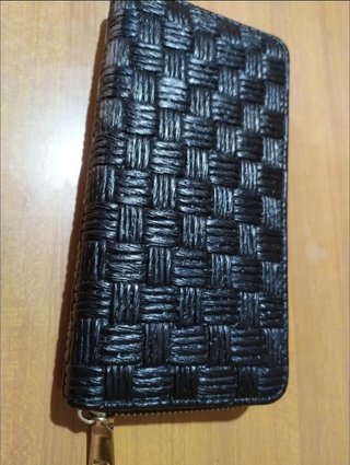 Portafoglio donna nero intrecciato con zip