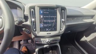 Volvo XC40 T2 Essential 95 kW (129 CV)