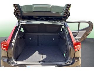 Volvo XC40 T2 Essential 95 kW (129 CV)