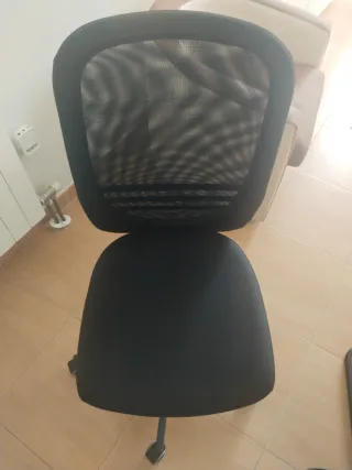 Silla de escritorio negra