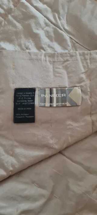 Colcha y cojines decorativos Para cama de 1,50cm