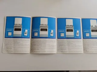 Lotto di 2 cataloghi vintage di cucine Zanussi + Corberó