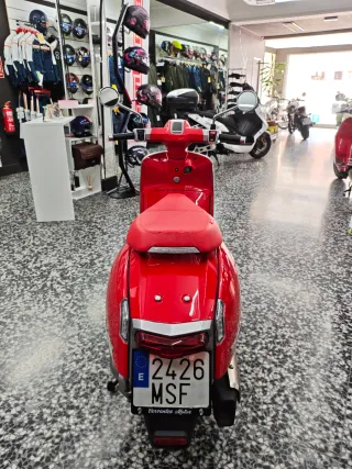 Lambretta G350 Roja Scooter