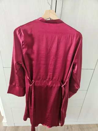 Conjunto Etam camisón y bata granate