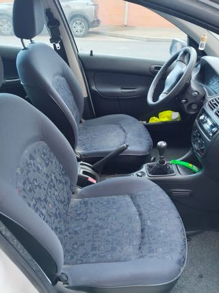 Peugeot 206 1.4i