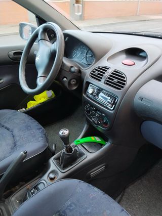 Peugeot 206 1.4i
