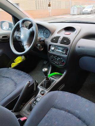 Peugeot 206 1.4i
