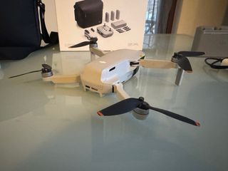 DJI Mini 2 Fly More Combo - Come Nuovo