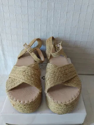 Sandalias esparto plataforma beige