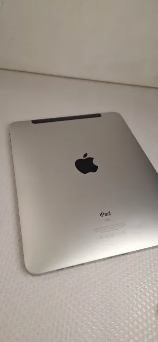 iPad 1ª Gen Wi-Fi + 3G Negro/Plata