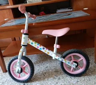 Bici de niña sin pedales