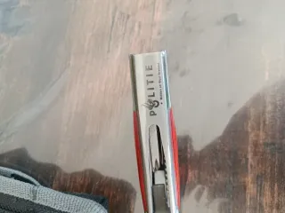 Herramienta multiusos policial con funda