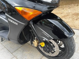 Yamaha T-Max 500 ABS Maxi Scooter