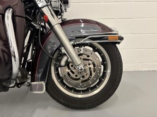 HARLEY-DAVIDSON ULTRA GLIDE