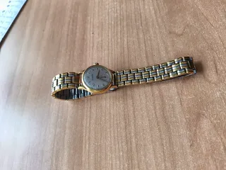 Reloj Duward Cuerda Dorado y Plateado