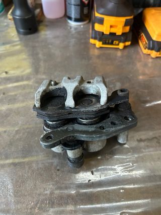 Pinza Freno Delantera Suzuki RM 250/125