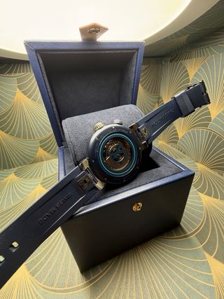 Reloj Louis Vuitton Tambour Street Diver QA121