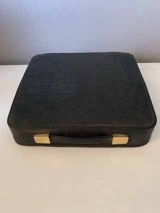 Macchina da scrivere Olympia De Luxe vintage