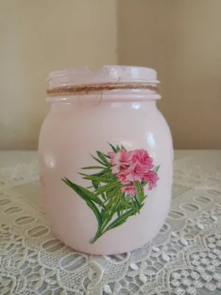 Barattolo sbeccato rosa