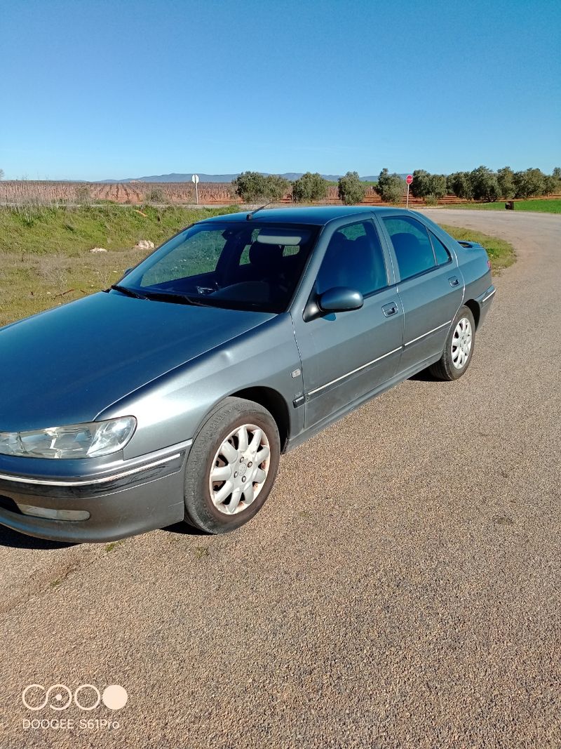 Peugeot 406 2003 - foto 1