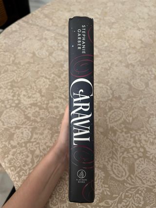 Caraval Tapa Dura