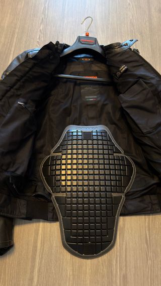Chaqueta de moto de cuero marca SPIDI Talla 48