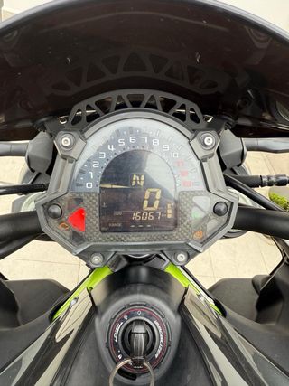 Kawasaki Z900 Negra - IMPECABLE