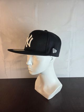 Gorra New Era NY Negra y Blanca