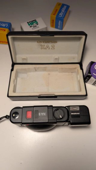 Olympus XA2 A11 Flash Estuche(probada con carrete)