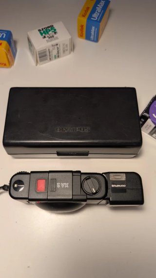Olympus XA2 A11 Flash Estuche(probada con carrete)