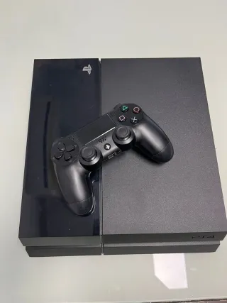 PS4 (PlayStation 4)