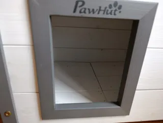 Casa para gatos de madera