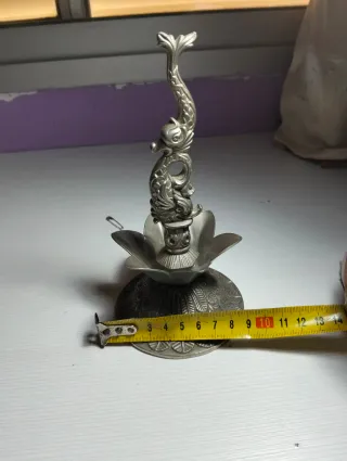 Candelabro antiguo  con pez