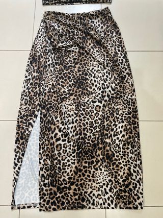 Completo gonna e top leopardato