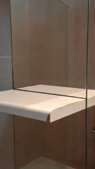 Mueble baño con espejo y cajón