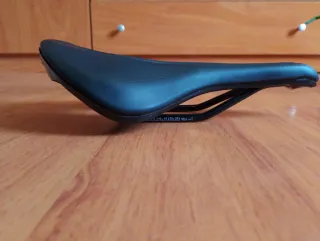 Sillín bici con rebaje anti prostático