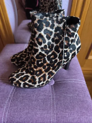 Botines ante leopardo talla 40