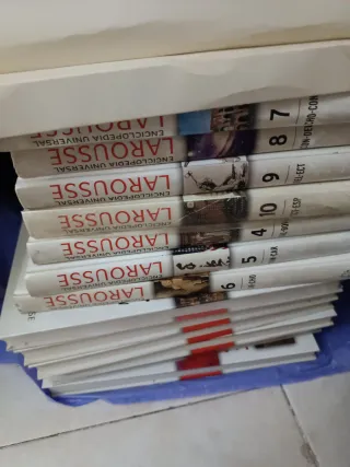 25 tomos enciclopedia Larousse