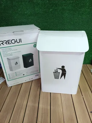 Arregui M283312 - Papelera de pared blanca