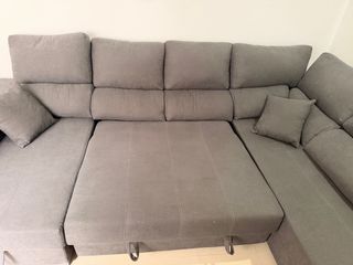 Sofá chaise longue con arcón
