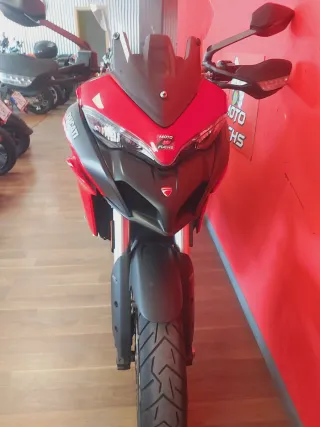 Ducati Multistrada 950 Roja