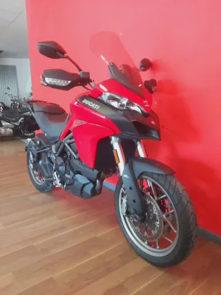 Ducati Multistrada 950 Roja