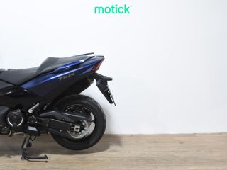 YAMAHA TMAX 530