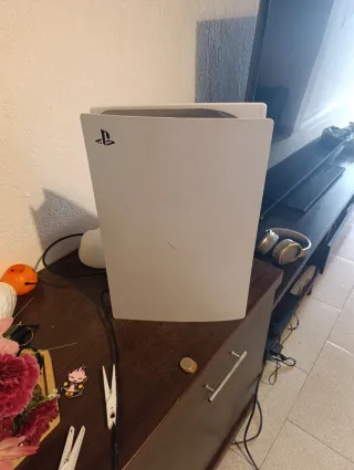 PS5 Blanca con Lector de Disco