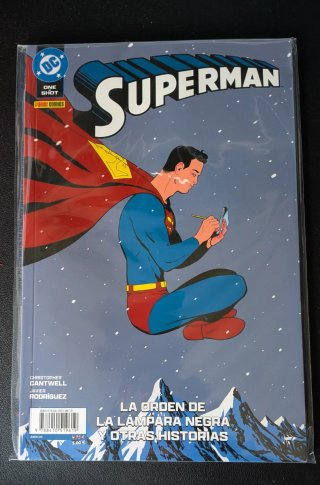 Lote 4 comics DC y Marvel.