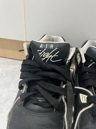 Zapatillas Nike Air Flight Negras y Blancas