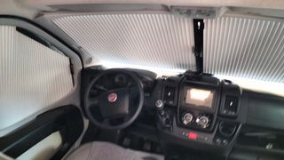 Autocaravana Perfilada Carado T 135 cama francesa