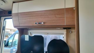 Autocaravana Perfilada Carado T 135 cama francesa