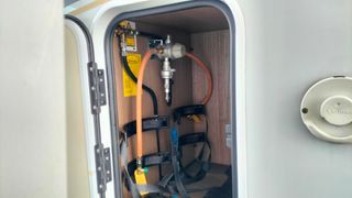 Autocaravana Perfilada Carado T 135 cama francesa