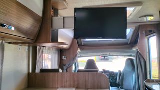 Autocaravana Perfilada Carado T 135 cama francesa